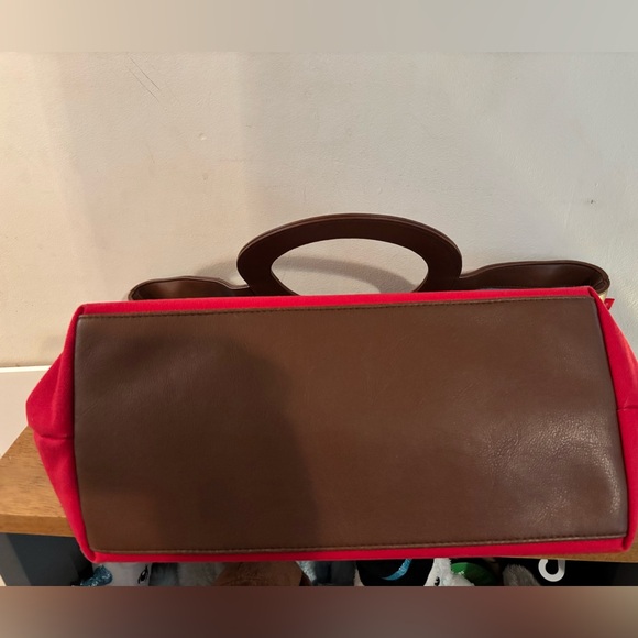 Bloomingdale’s Red and White Striped Tote Bag - Picture 7 of 7